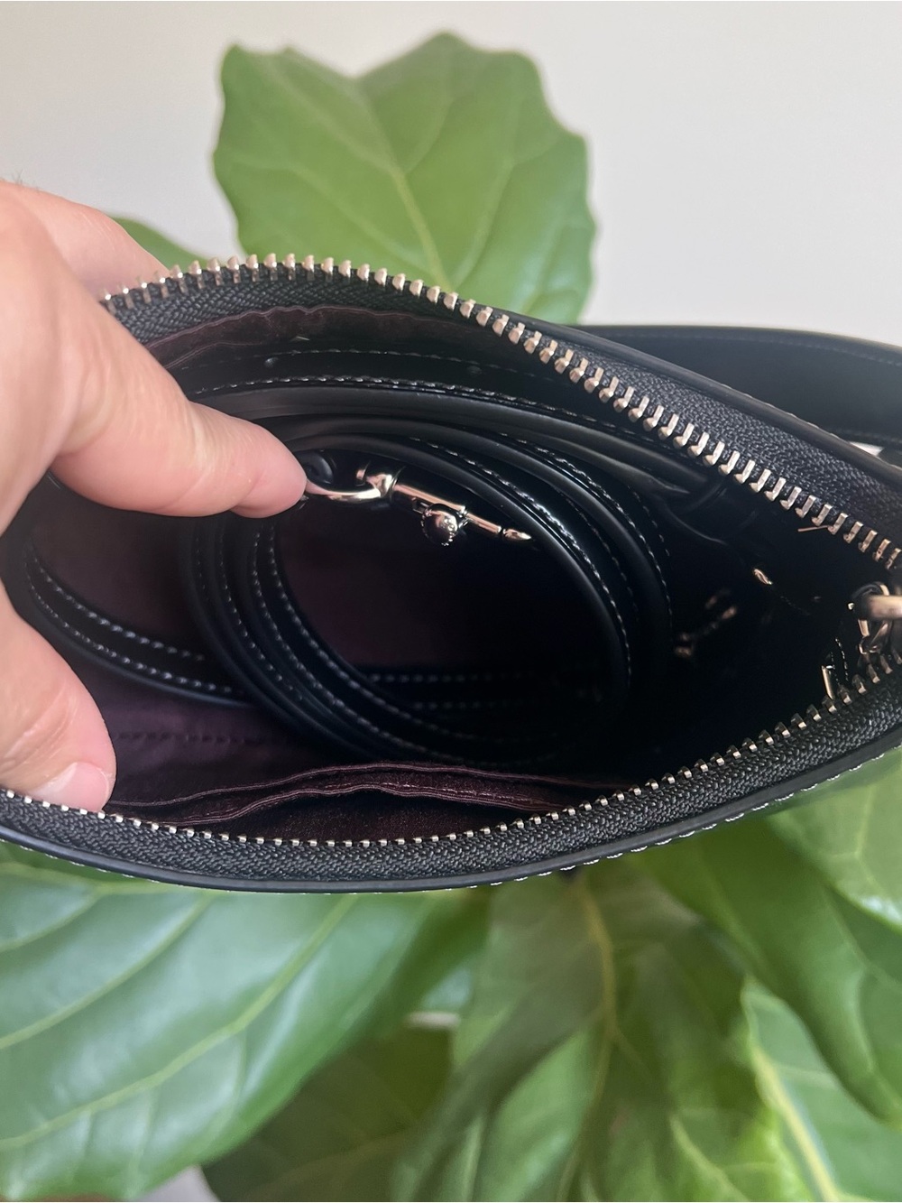 NWT Coach! Teri Mini Crossbody Bag 🖤 - Picture 6 of 10